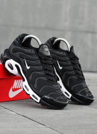 Кроссовки nike air max tn plus