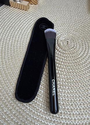 Пензлик для тональної основи chanel foundation brush 100 👇деталі в описі