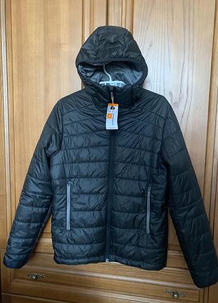 Decathlon непродувна куртка m розмір нова