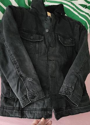 Крута куртка zara на шерпі на парня 11-14 лет. стильная!152р джинсовая утепленная