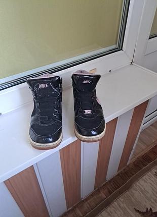 Оригинальные кроссовки nike, 37р.