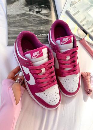 Кросівки nike sb dunk fuschia