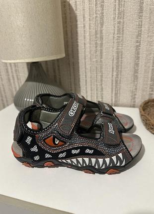 Босоніжки на хлопчика geox