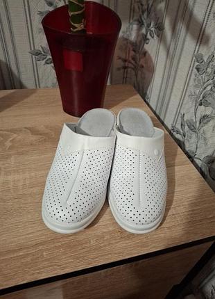 Обувь больничная,кожа 38 размер