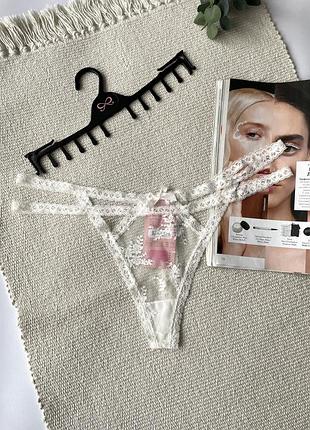 Невагомі прозорі струнний hunkemoller