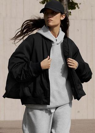 Uniqlo куртка вітровка демі куртка-бомбер
