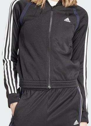 Нова зіпка від adidas розмір xxs-xs