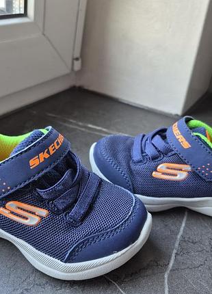 Skechers кросівки