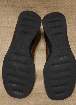 Темно-коричневые закрытые кожаные туфли clarks англия 36 1/2 р.9 фото