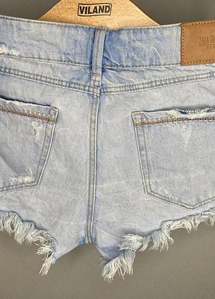 Джинсовые шорты zara с рваными краями 6