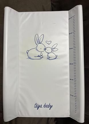 Пеленальна дошка/пеленальний матрацик tega baby rabbits зайченята 70*50 см білий