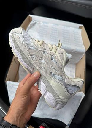 Asics gel-nyc beige white