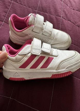 Кросівки для дівчинки adidas 26,5