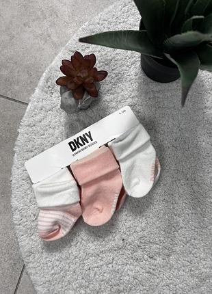 Шкарпетки від dkny
