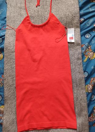 Красное облегающее платье от primark.