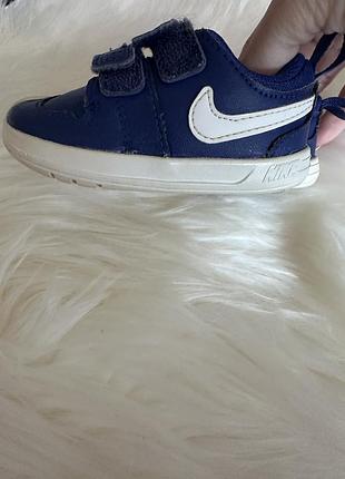 Оригінальні кросівки nike