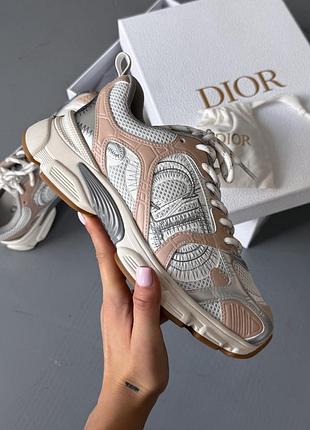 Неймовірні жіночі кросівки у стилі бренду di..or chrono sneaker white mesh white nude нюдові
