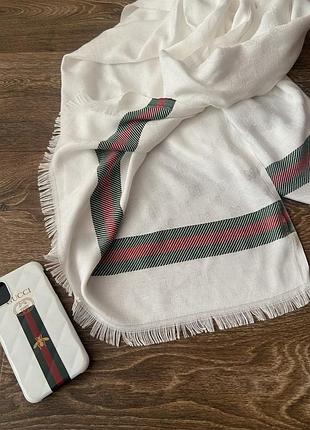 Шикарний шарф-палантин логотипом gucci