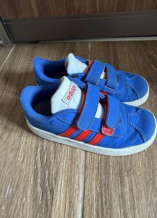 Кросівки adidas
