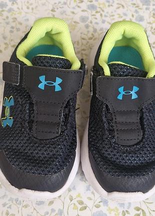 Кроссовки under armour 22размер