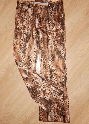 Модные джинсы