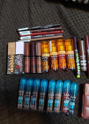 Косметика для губ nyx &amp; maybelline 💄 состояние новое, некоторые товары открылись к затемку