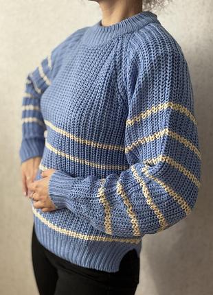 Светр вʼязаний