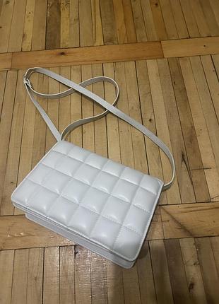 Стильна вмістка сумка