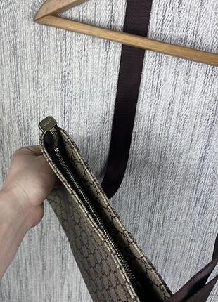 Gucci gg supreme medium messenger brown 4