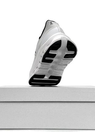 On running cloudtilt light grey black 2