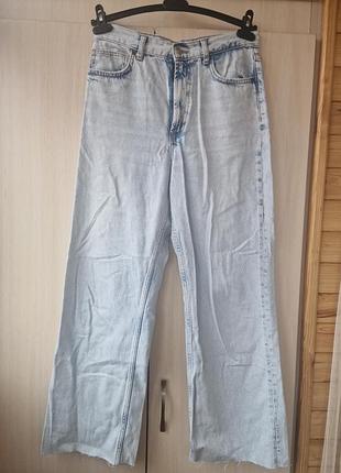 Джинсы женские zara, размер 40, блютные,широкие, посадка высокая