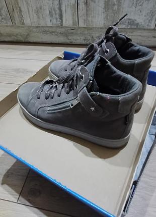 Продам ботинки superfit 2