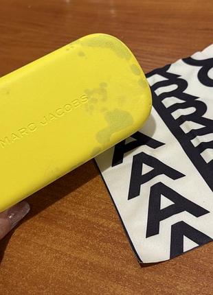 Яскравий футляр чохол для окулярів marc jacobs