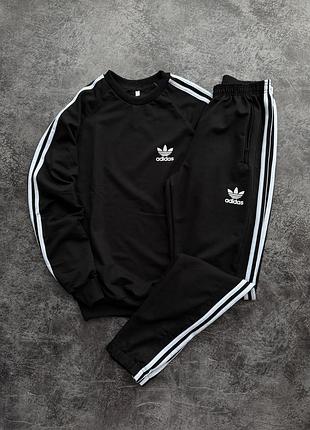 Спортивный костюм adidas