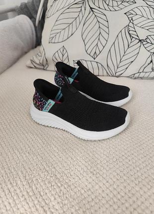 Невероятные кроссовки слипоны skechers