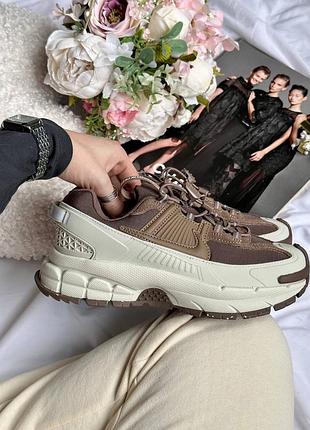 Кросівки nike zoom vomero roam brown