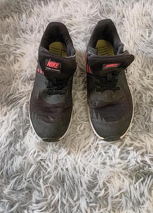 Кросівки на хлопчика nike