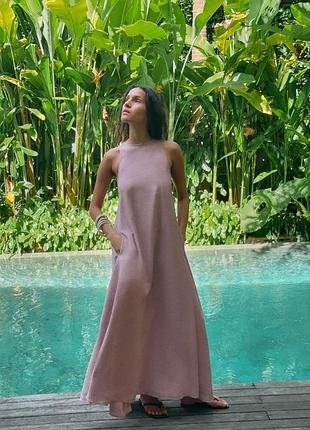 Свободное платье средней длины