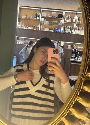 Жилет в полоску