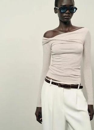 Лонгслів zara, бежевий бавовняний лонгслів з відкритими плечима zara, 3431/631/720