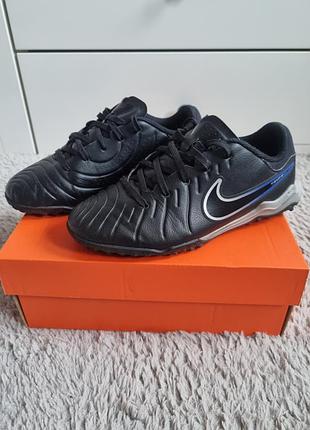 Подростковые футбольные бутсы сороконожки для мальчика nike jr legend 10