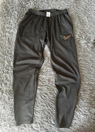 Чоловічі штани nike p.m