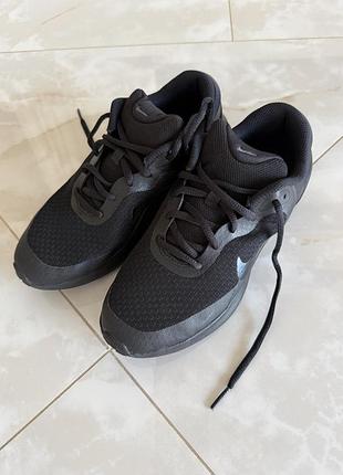 Кросівки  nike revolution 7 gs