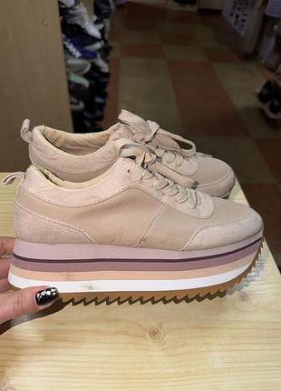 Кросівки zara