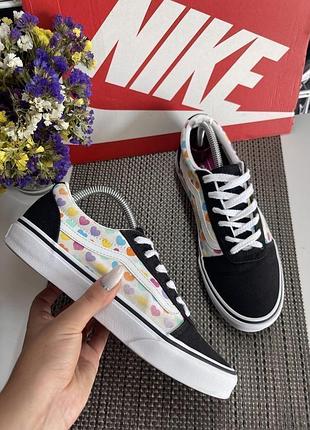 Оригінальні кеди vans