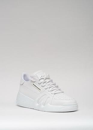 Giuseppe zanotti оригінал