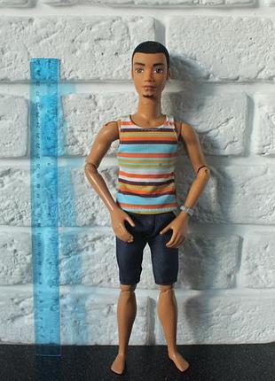 Лялька sutton з лінії my scene від mattel саттон. шарнірний.