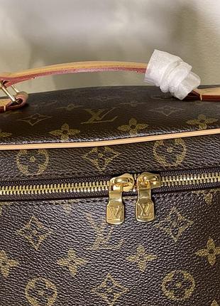 Косметичка lv 3