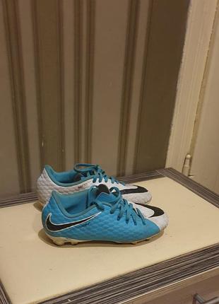 Оригінальні шкіряні nike 33розмір 
устілка 20.5