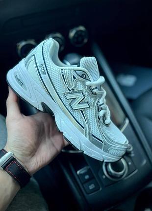 Кроссовки new balance white